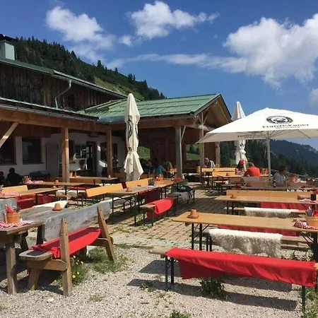 Comfortabel Vakantieappartement Vakantiehuis Höfen